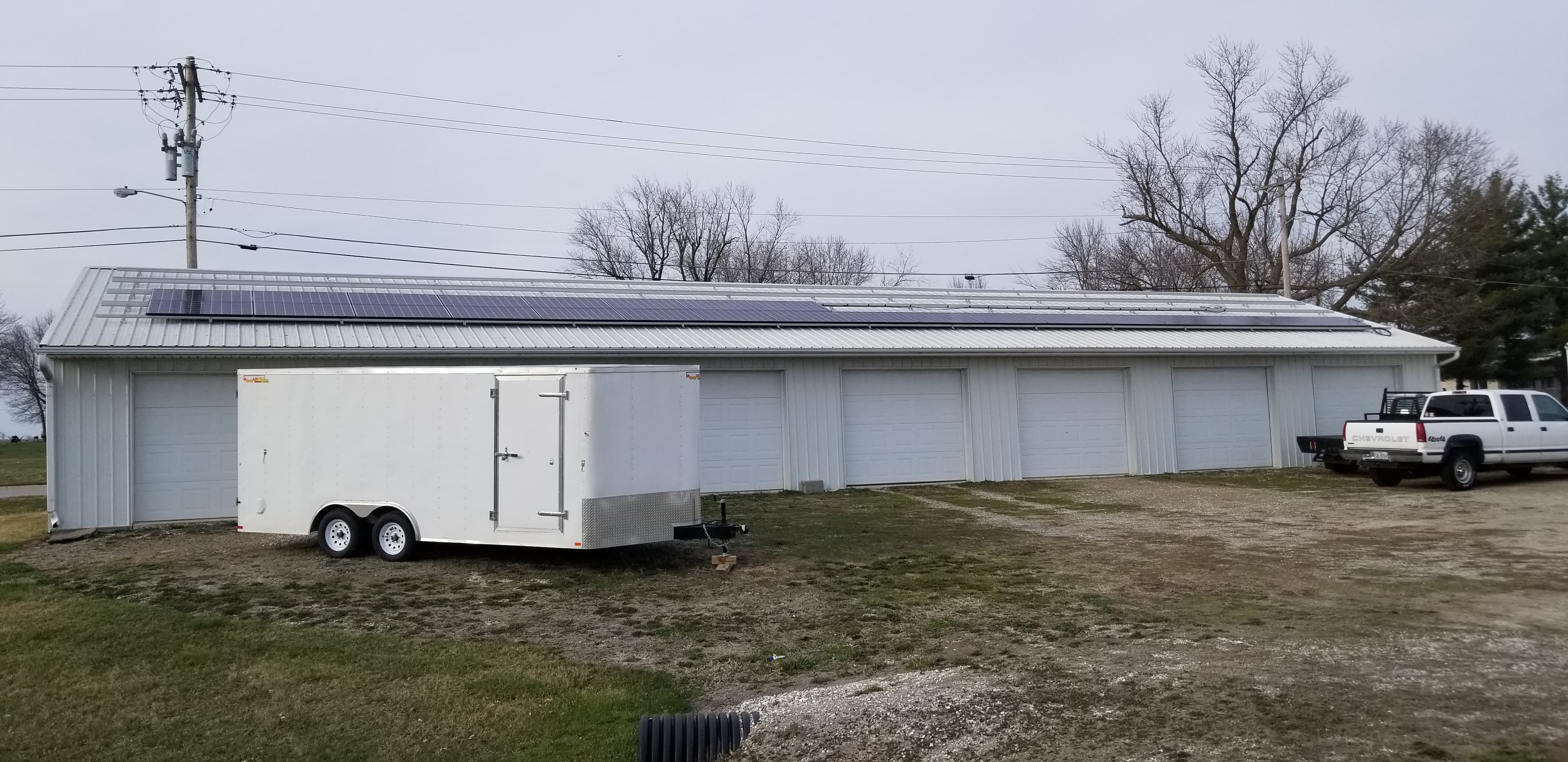 Commercial rooftop solar installation